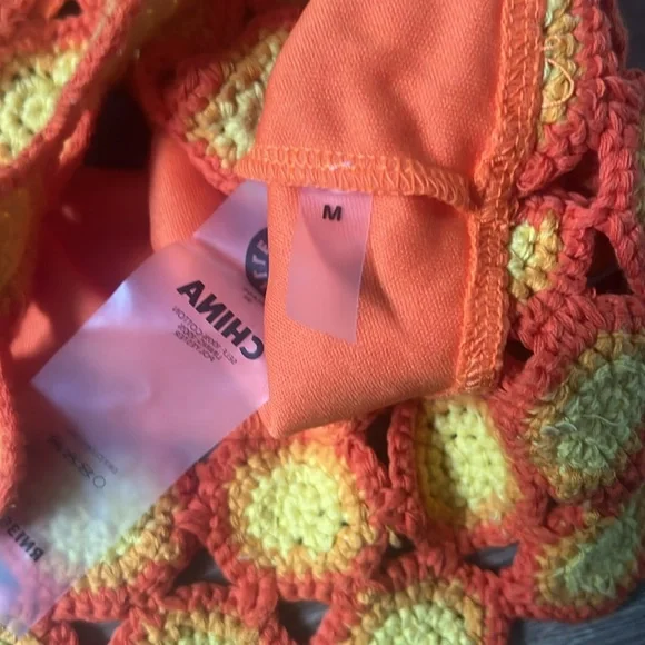 SIMON MILLER Rummie  Crochet Top in Hibiscus. Size M - Picture 10 of 13